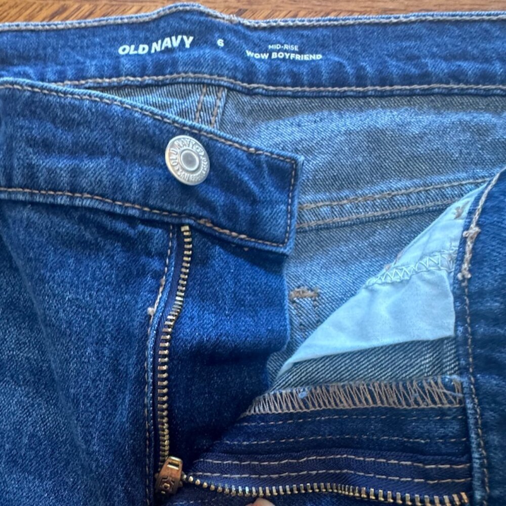 Old Navy mid-rise wow boyfriend jean Size 6 - Picture 4 of 5